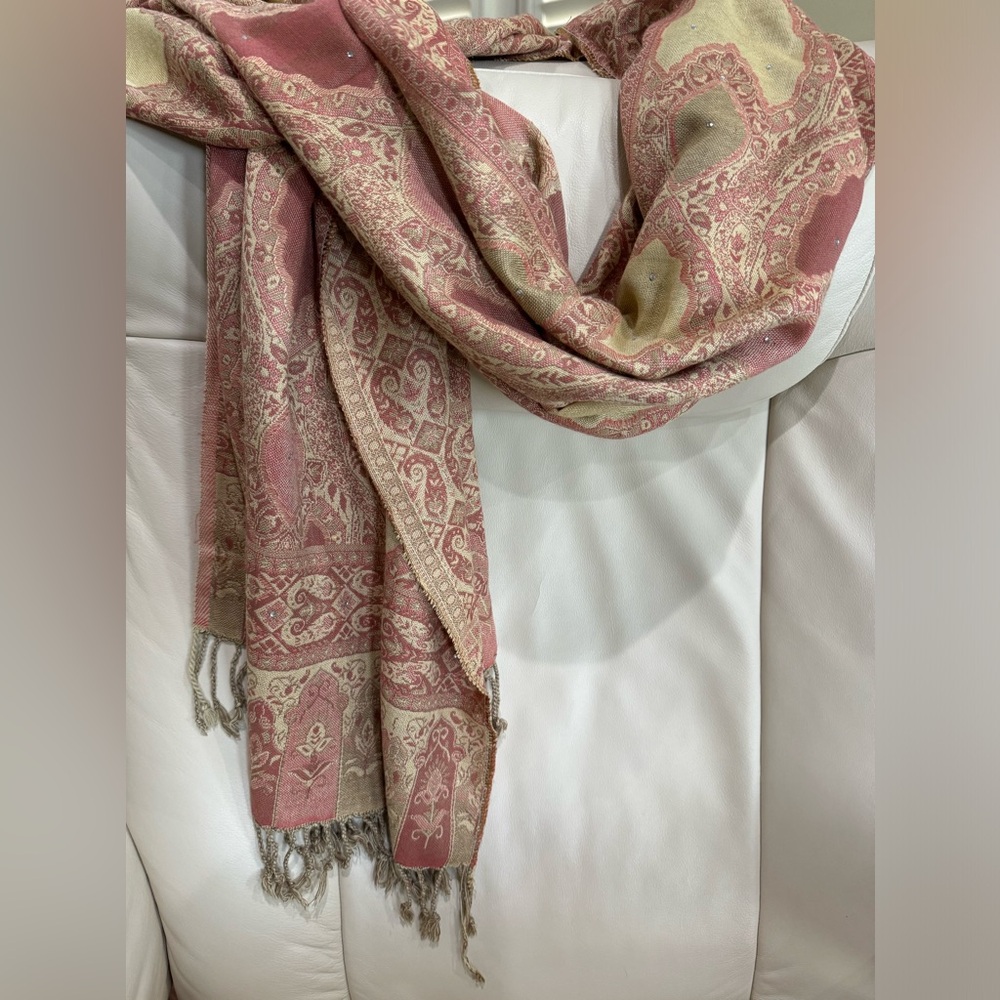Gorgeous Vintage shawl with crystals